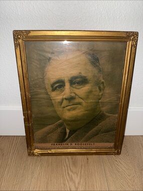 Vintage Framed Franklin D. Roosevelt Portrait in Gold Frame from 1920 13”x16”